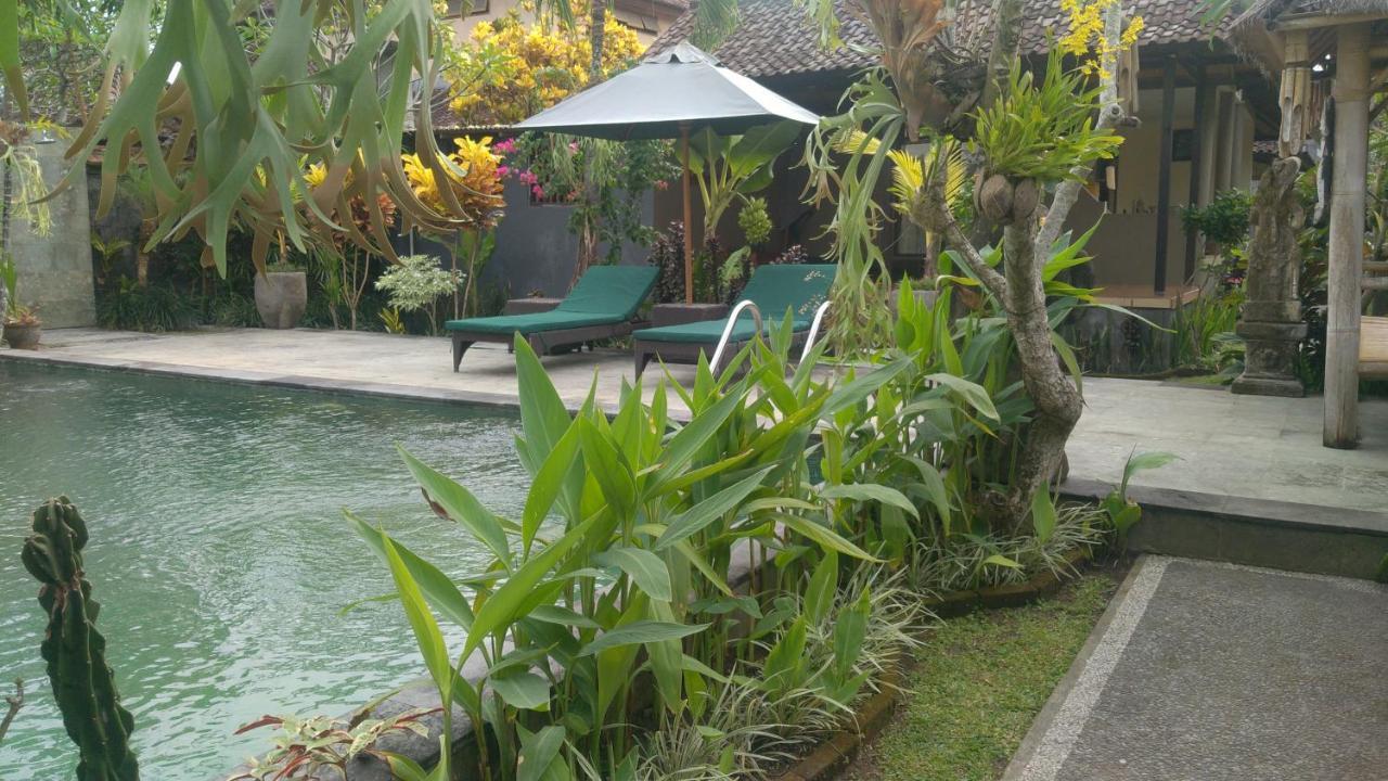 Nugraha Guest House 2 Ubud Buitenkant foto